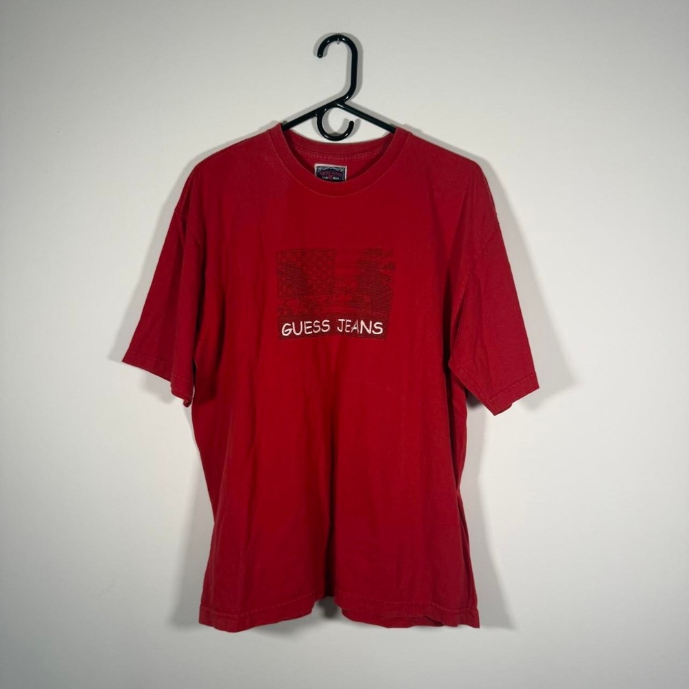 Red vintage guess T-shirt